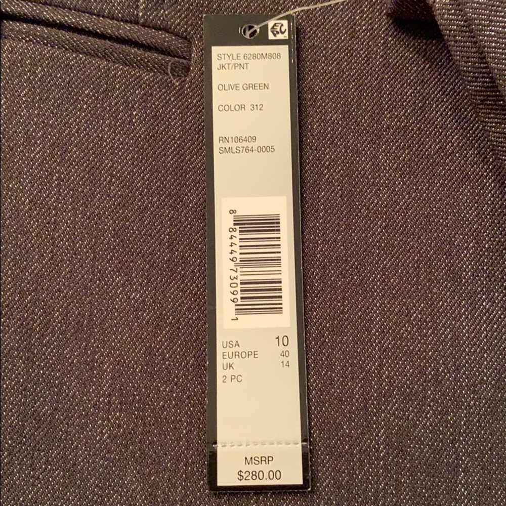 Tahari Solid Single Button Pant Suit Olive Green - Picture 6 of 16